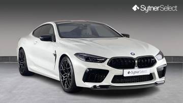 2022 BMW M8