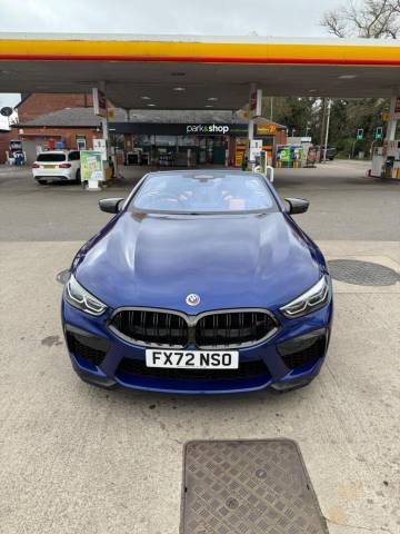 2022 BMW M8
