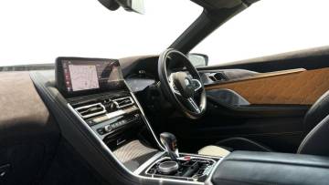 2025 BMW M8