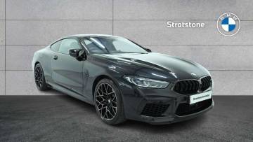 2023 BMW M8