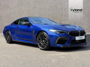 2022 BMW M8