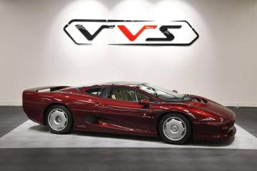 1992 Jaguar XJ220