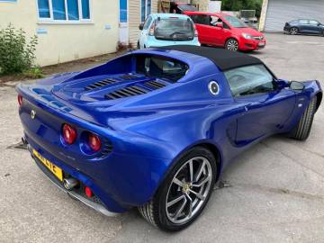 2003 Lotus Elise