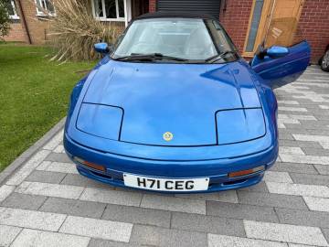 1990 Lotus Elan