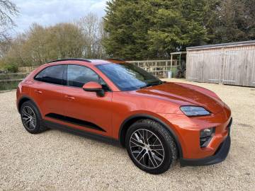 2025 Porsche Macan