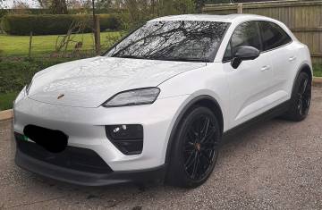2025 Porsche Macan