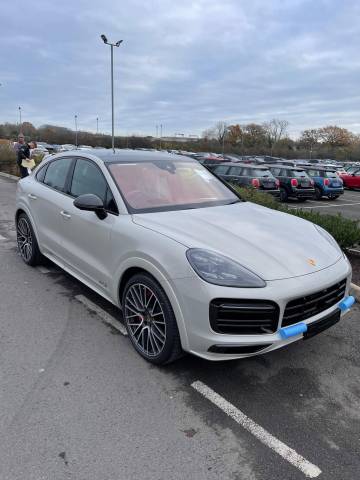 2022 Porsche Cayenne