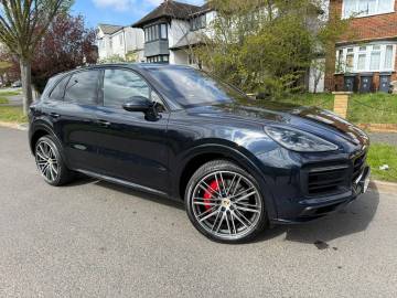 2022 Porsche Cayenne
