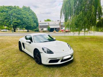 2016 Porsche 718 Cayman