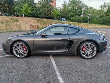 2017 Porsche 718 Cayman
