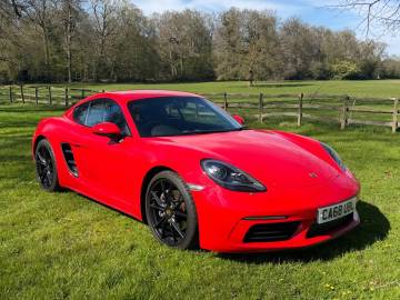 2019 Porsche 718 Cayman