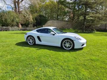 2018 Porsche 718 Cayman