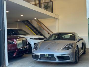 2022 Porsche 718 Cayman