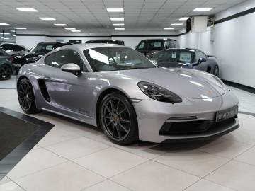 2022 Porsche 718 Cayman