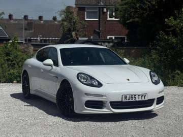 2015 Porsche Panamera