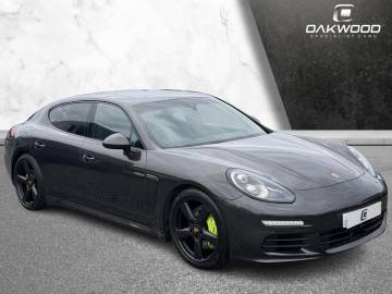 2016 Porsche Panamera