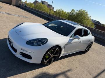 2015 Porsche Panamera