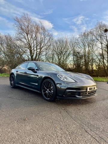 2017 Porsche Panamera