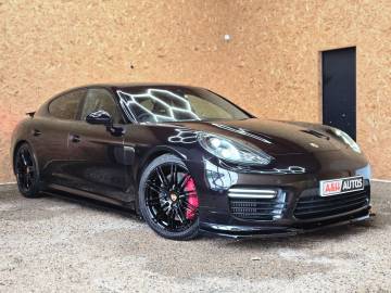 2016 Porsche Panamera