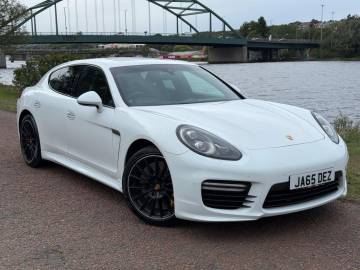 2015 Porsche Panamera