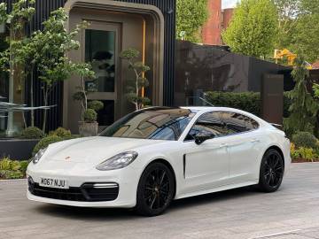 2017 Porsche Panamera