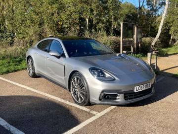 2017 Porsche Panamera