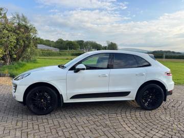 2014 Porsche Macan