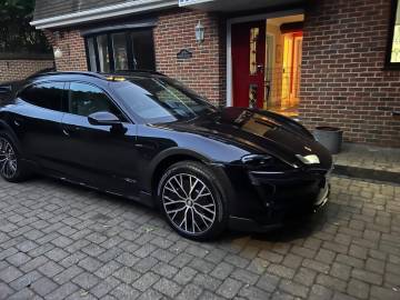2023 Porsche Taycan