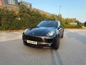 2016 Porsche Macan