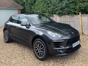 2016 Porsche Macan