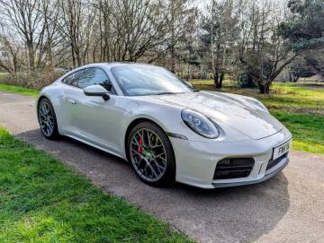 2025 Porsche 911