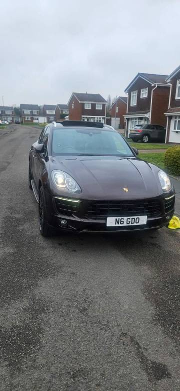 2016 Porsche Macan