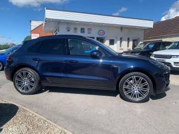 2016 Porsche Macan