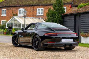 2017 Porsche 911