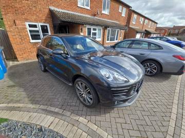 2016 Porsche Macan