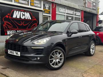 2016 Porsche Macan