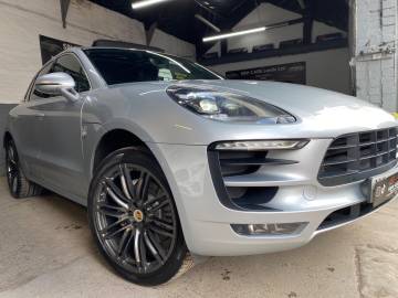 2016 Porsche Macan