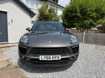 2017 Porsche Macan