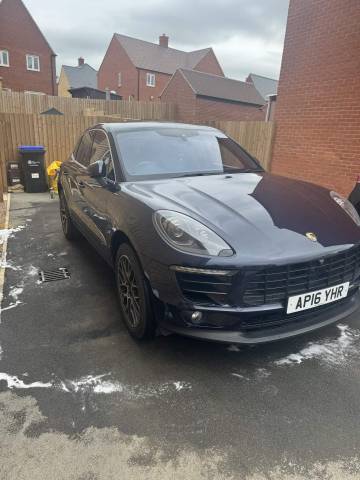2016 Porsche Macan
