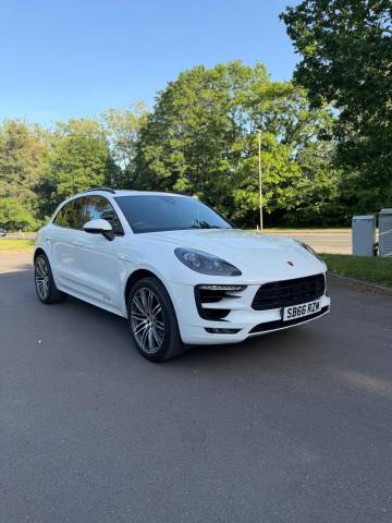 2016 Porsche Macan