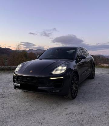 2016 Porsche Macan