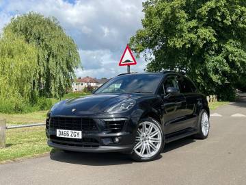 2016 Porsche Macan