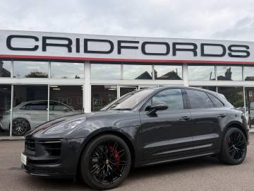 2022 Porsche Macan