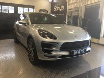 2017 Porsche Macan