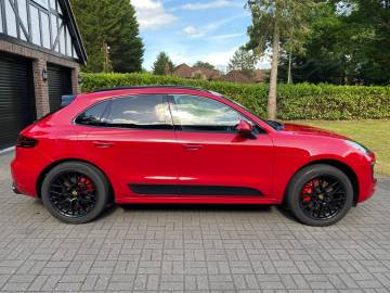 2016 Porsche Macan
