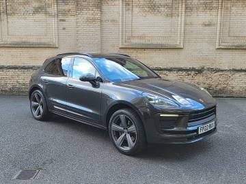 2022 Porsche Macan