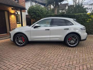 2022 Porsche Macan