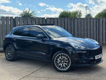 2016 Porsche Macan