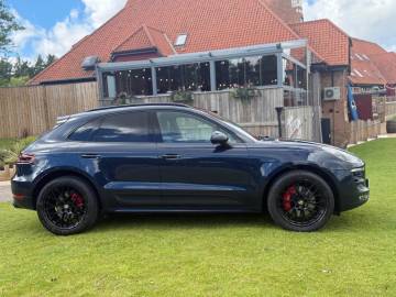 2017 Porsche Macan