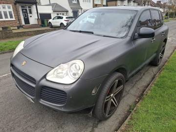 2004 Porsche Cayenne